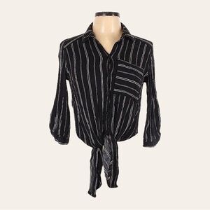 🌺 Vixbe Thompkins 3/4 Sleeve Roll Tab Button Down Tie Front Stripe Shirt Size S